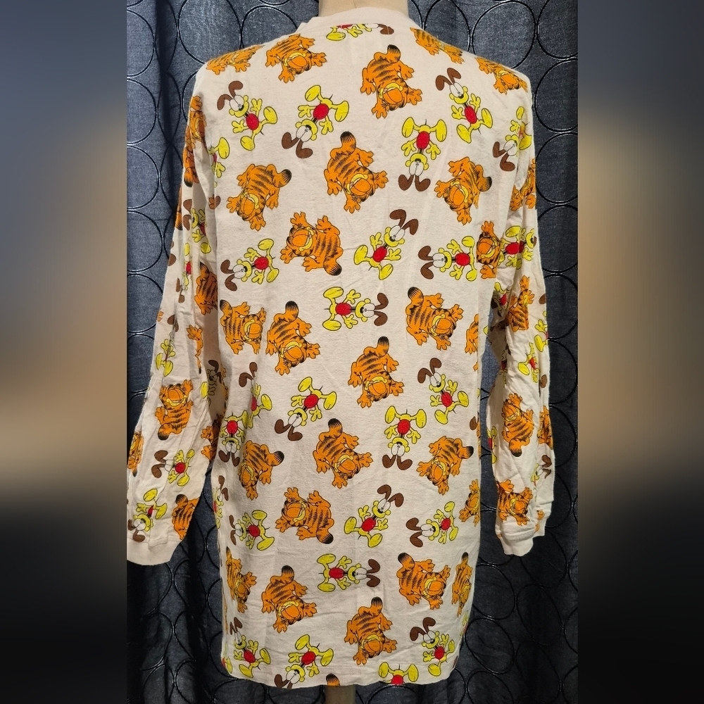 Addiction Paws Graphic Shirt - Picture 3 of 4